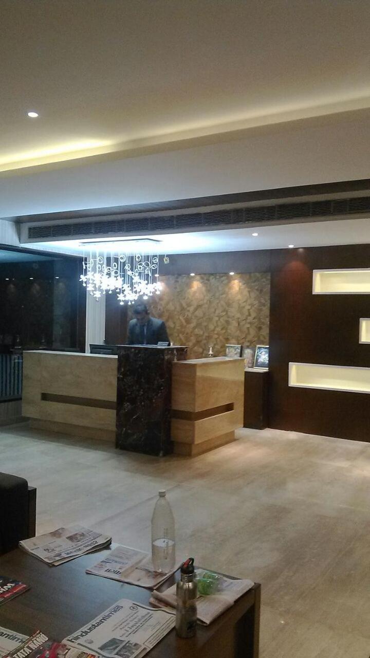 Season Hotel ไนนิตาล ภายนอก รูปภาพ